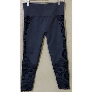 Zyia Active Women's XL Yoga Capri Leggings Gray Black Camouflage Side 30" x 25"